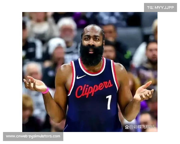 哈登复出手臂肌肉青筋凸显，36岁老将自律身材引热议